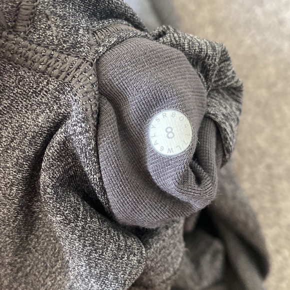 Lululemon wunder under high rise 21” crop leggings Sz 8 - Picture 6 of 7